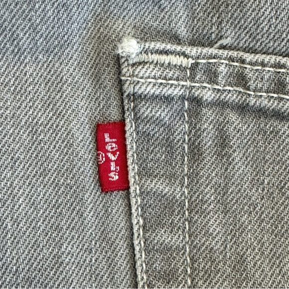 Men’s Gray 501 Button Fly Levi’s Jeans extended size - Picture 9 of 15